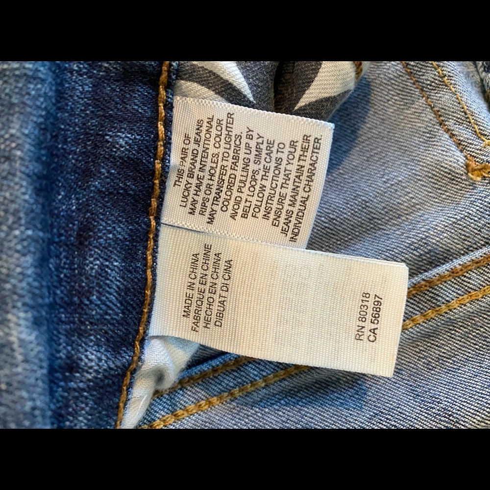 Lucky Brand Sweet Crop Jeans - Picture 11 of 13